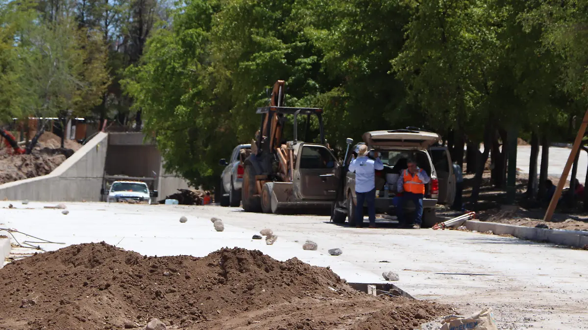 Avance obra puente desnivel Luis Encinas - Mike Acosta (3)